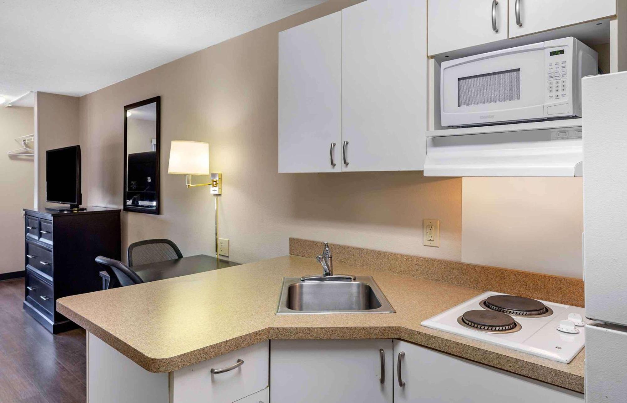 Extended Stay America Suites - Fishkill - Westage Center Экстерьер фото